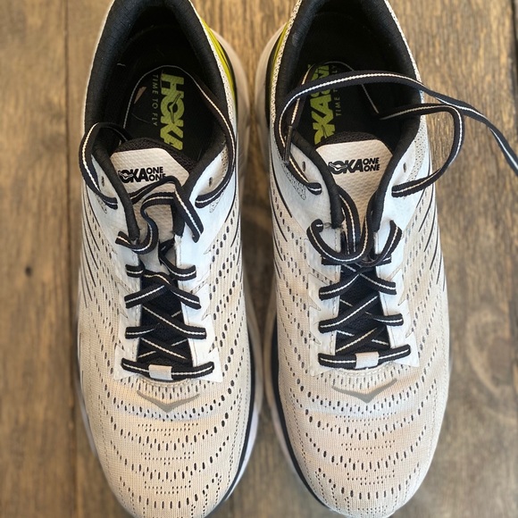 Hoka running shoes - Picture 2 of 5
